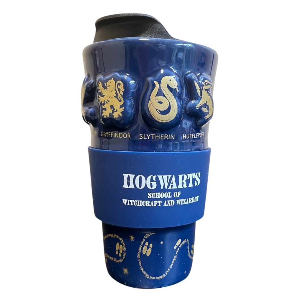 ABYSTYLE Harry Potter Hogwarts School of Witchcraft and Wizardry Travel Mug
